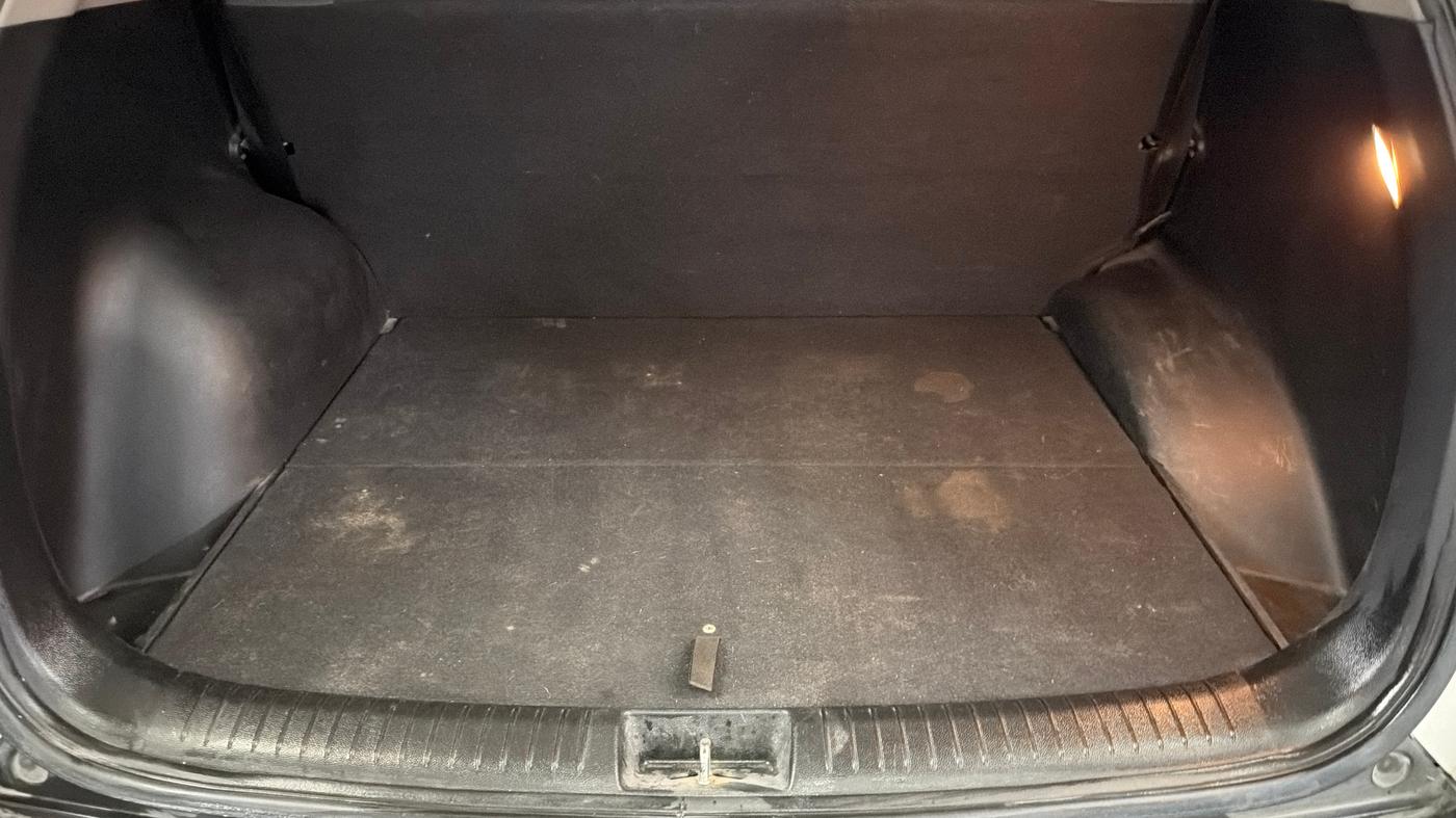 2018 Hyundai Creta E 1.6 PETROL, Petrol, Manual, 67,233 km, Boot Inside