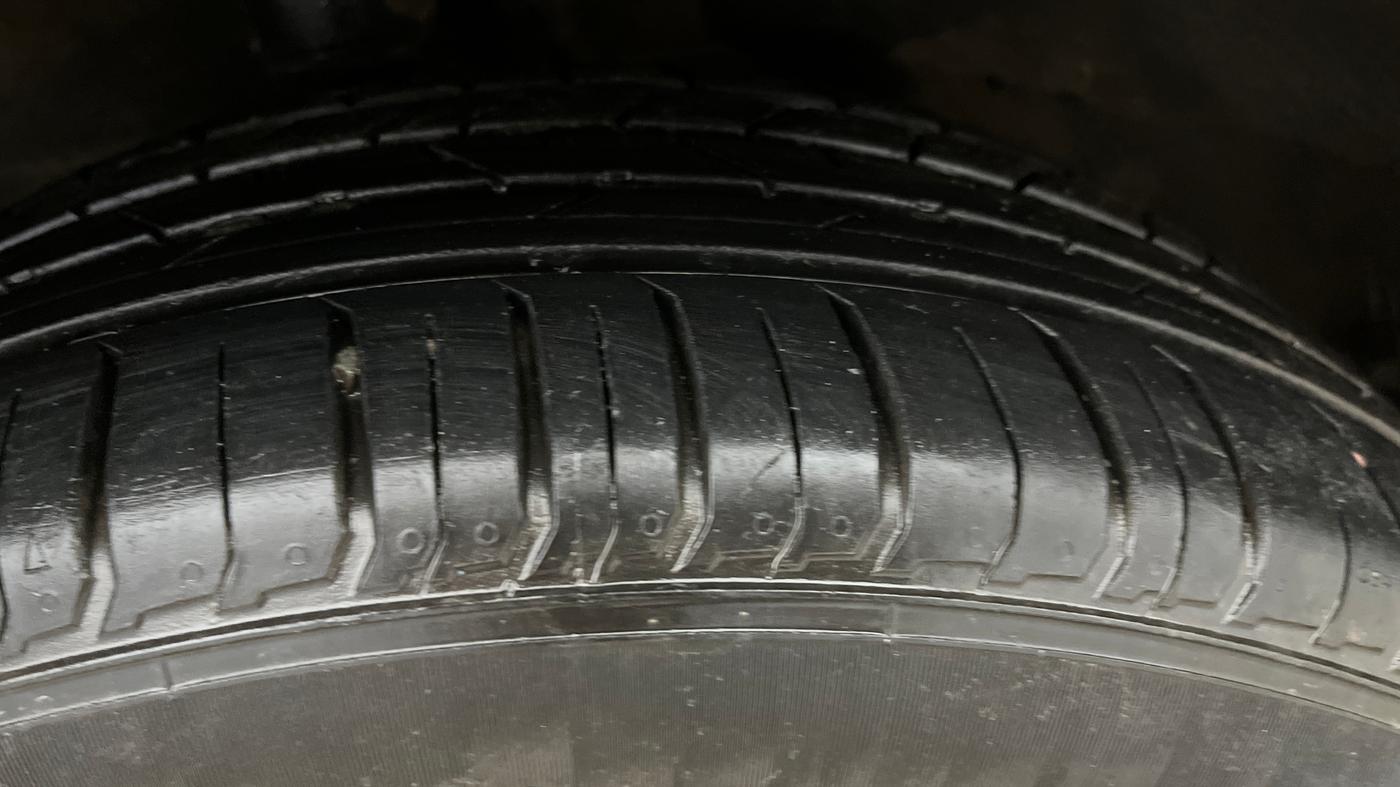 2018 Tata NEXON XZ PLUS PETROL, Petrol, Manual, 29,820 km, Right Rear Tyre Tread