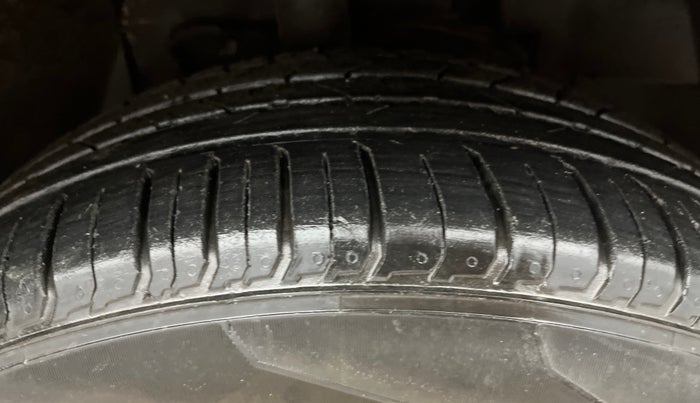 2018 Tata NEXON XZ PLUS PETROL, Petrol, Manual, 29,965 km, Right Front Tyre Tread