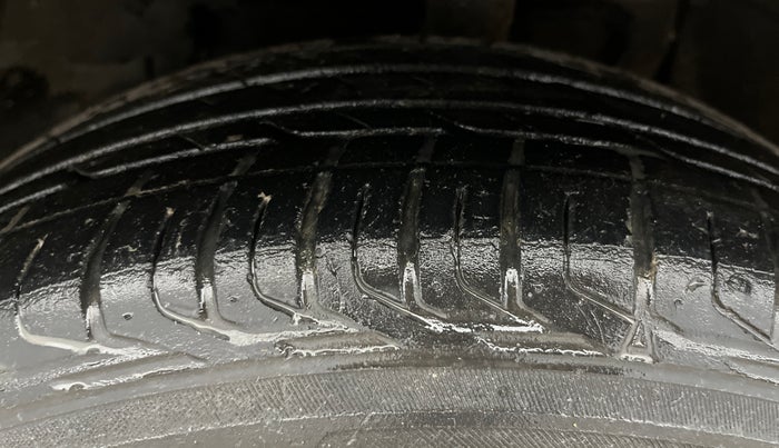 2018 Tata NEXON XZ PLUS PETROL, Petrol, Manual, 29,965 km, Left Front Tyre Tread