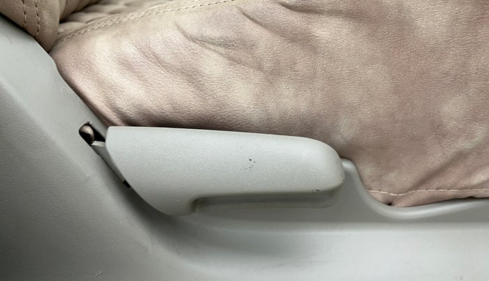 2015 Maruti Celerio LXI, Petrol, Manual, 42,087 km, Driver Side Adjustment Panel