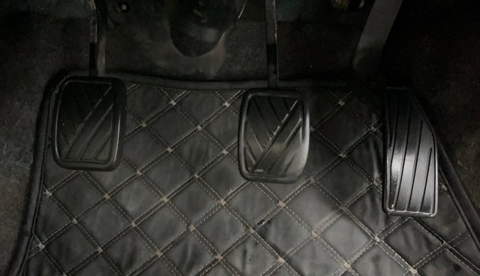 2015 Maruti Celerio LXI, Petrol, Manual, 42,087 km, Pedals