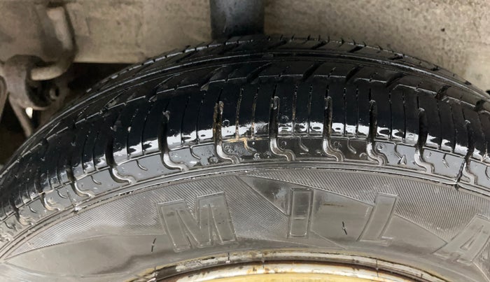 2015 Maruti Celerio LXI, Petrol, Manual, 42,087 km, Right Rear Tyre Tread