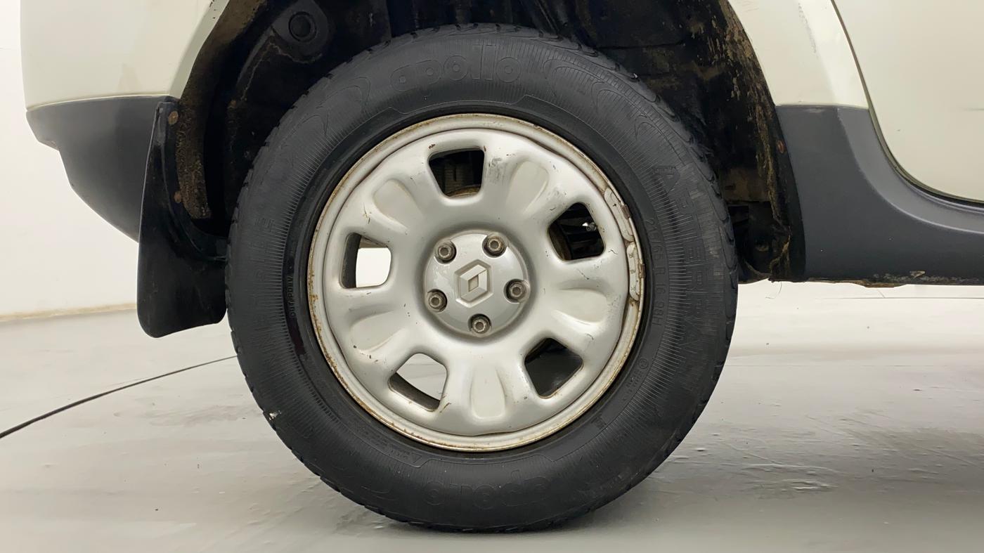 2014 Renault Duster 85 PS RXL DIESEL, Diesel, Manual, 97,491 km, Right Rear Wheel