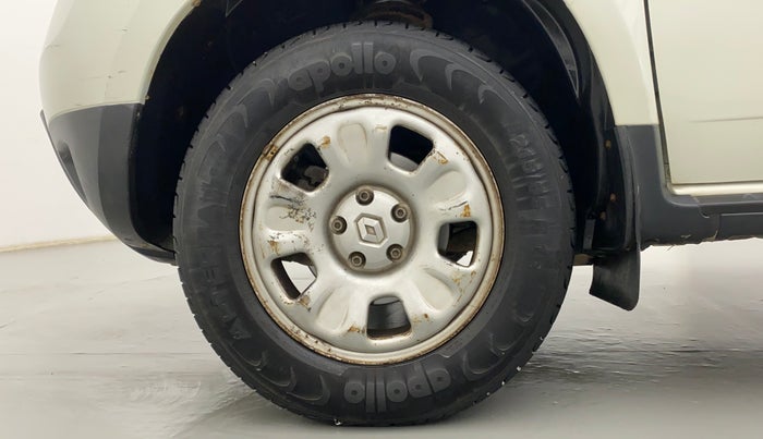 2014 Renault Duster 85 PS RXL DIESEL, Diesel, Manual, 97,491 km, Left Front Wheel