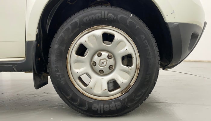 2014 Renault Duster 85 PS RXL DIESEL, Diesel, Manual, 97,491 km, Right Front Wheel