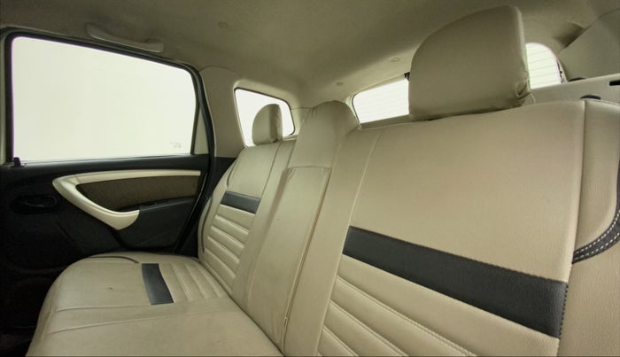 2014 Renault Duster 85 PS RXL DIESEL, Diesel, Manual, 97,491 km, Right Side Rear Door Cabin