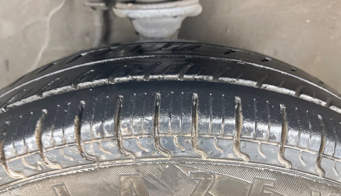 2014 Maruti Alto 800 LXI, Petrol, Manual, 45,941 km, Right Front Tyre Tread