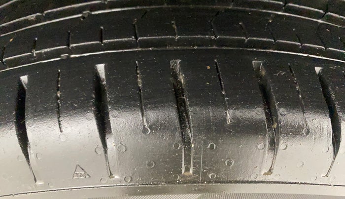 2023 Tata PUNCH CREATIVE  1.2 RTN DUAL TONE, Petrol, Manual, 19,869 km, Left Rear Tyre Tread