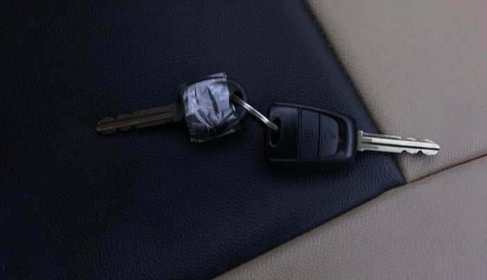 2016 Hyundai Grand i10 SPORTZ 1.2 KAPPA VTVT, Petrol, Manual, 22,280 km, Key Close Up