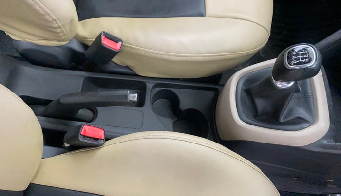 2016 Hyundai Grand i10 SPORTZ 1.2 KAPPA VTVT, Petrol, Manual, 22,280 km, Gear Lever