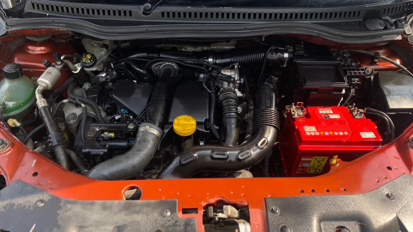 2019 Renault Captur PLATINE DIESEL DUAL TONE, Diesel, Manual, 55,994 km, Engine View