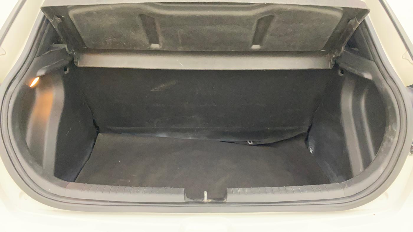 2015 Hyundai i20 Active 1.2 S, Petrol, Manual, 86,062 km, Boot Inside