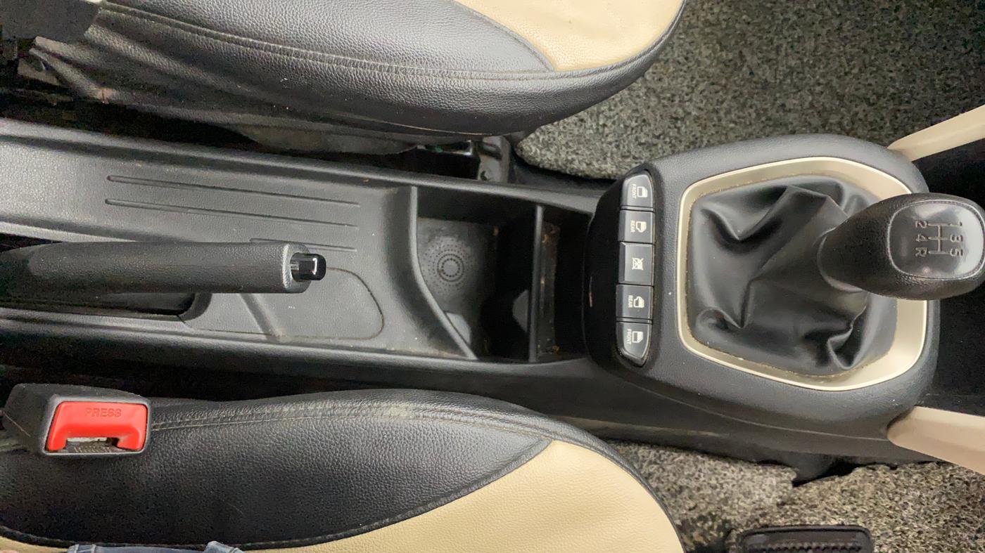 2021 Hyundai NEW SANTRO SPORTZ EXECUTIVE MT CNG, CNG, Manual, 79,561 km, Gear Lever