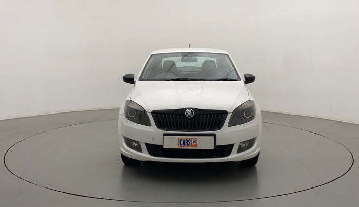 2015 Skoda Rapid 1.6 MPI STYLE AT, Petrol, Automatic, 44,565 km, Front