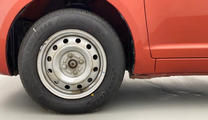 2009 Maruti Swift LXI 1.3, Petrol, Manual, 41,234 km, Left Front Wheel