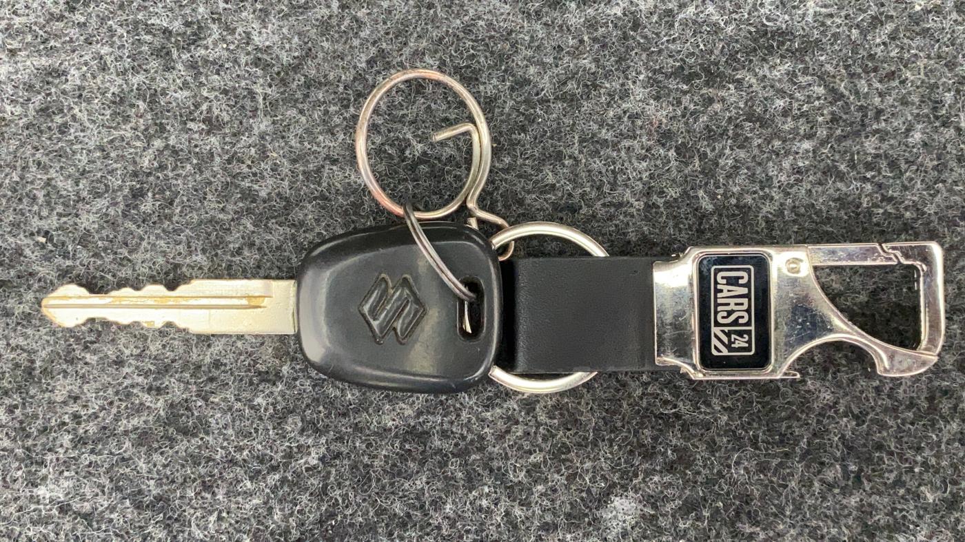 2009 Maruti Swift LXI 1.3, Petrol, Manual, 41,234 km, Key Close Up