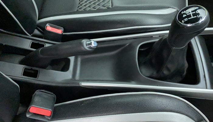2018 Maruti Baleno ALPHA 1.2 K12, Petrol, Manual, 45,928 km, Gear Lever