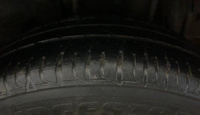 2017 Tata Tiago XT PETROL, Petrol, Manual, 66,624 km, Left Rear Tyre Tread