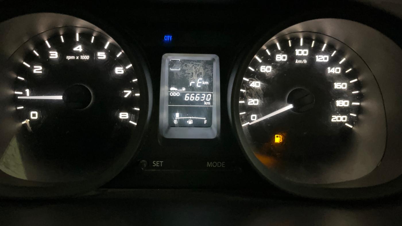 2017 Tata Tiago XT PETROL, Petrol, Manual, 66,671 km, Odometer Image