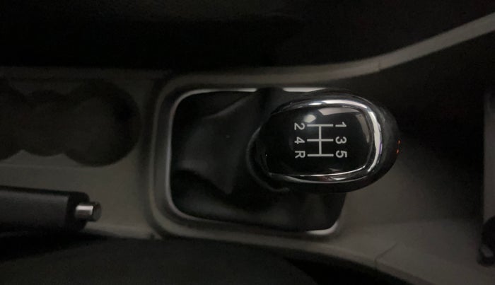 2017 Tata Tiago XT PETROL, Petrol, Manual, 66,624 km, Gear Lever