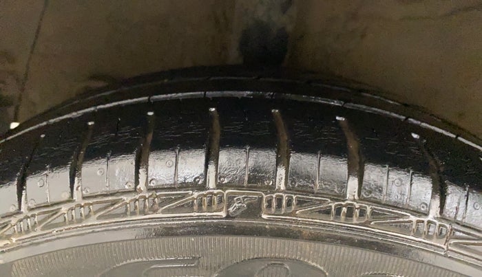 2015 Hyundai Grand i10 ASTA 1.2 KAPPA VTVT, Petrol, Manual, 85,490 km, Right Rear Tyre Tread