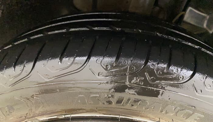 2022 Tata Tiago XT CNG, CNG, Manual, 1,02,942 km, Right Front Tyre Tread