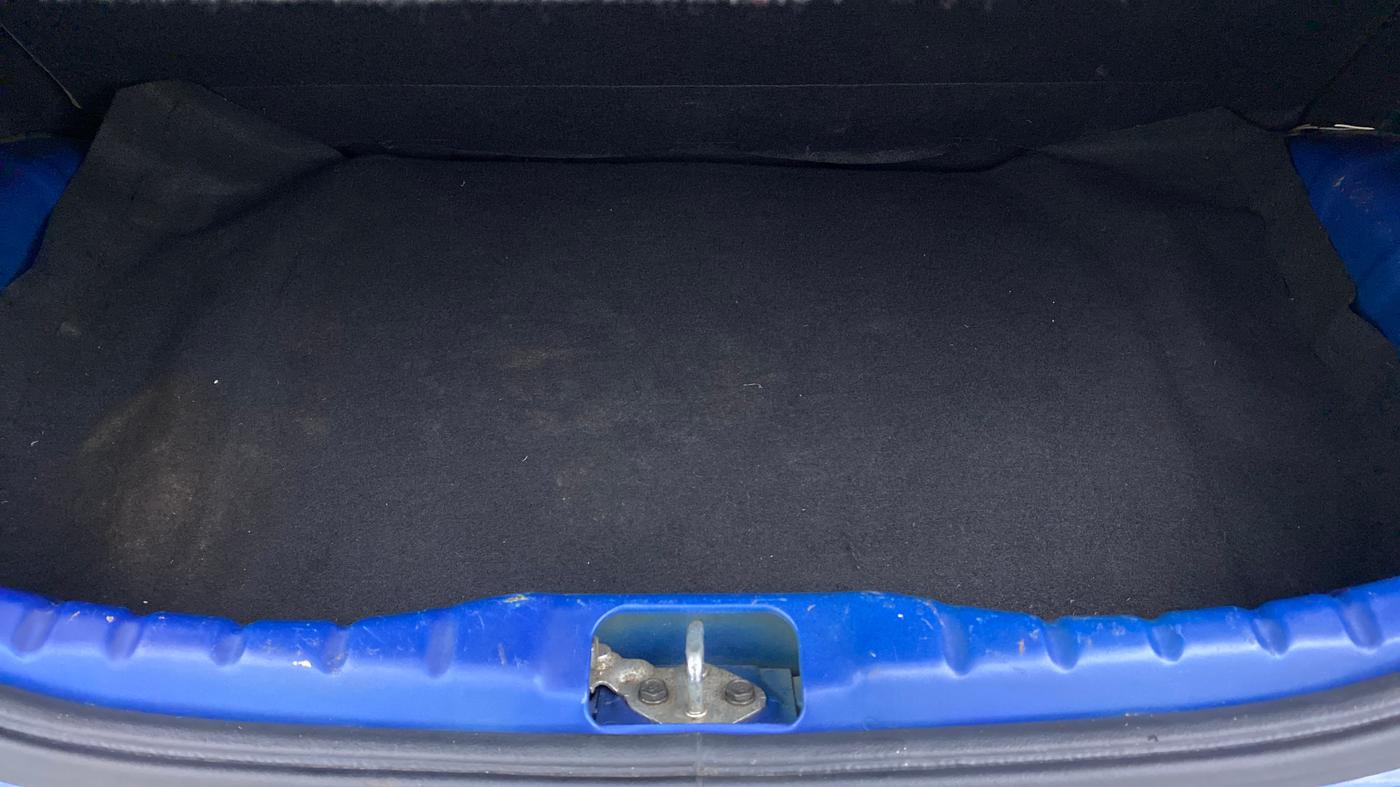 2017 Hyundai Eon ERA PLUS, Petrol, Manual, 17,645 km, Boot Inside