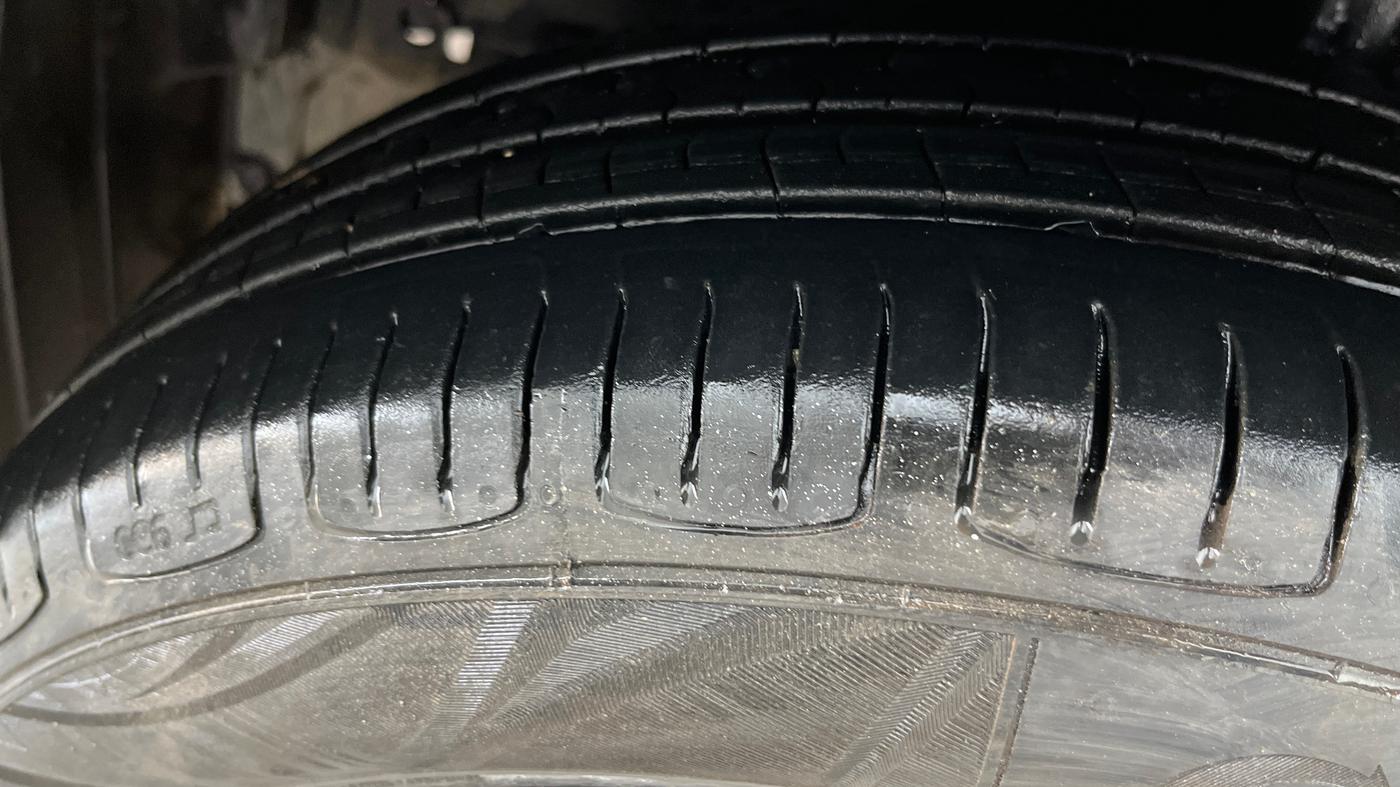 2015 Maruti Celerio ZXI, Petrol, Manual, 1,19,818 km, Left Front Tyre Tread