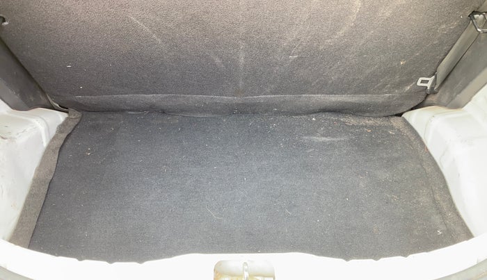 2014 Hyundai Eon ERA +, Petrol, Manual, 48,225 km, Boot Inside