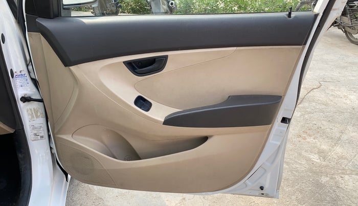 2014 Hyundai Eon ERA +, Petrol, Manual, 48,225 km, Driver Side Door Panels Control