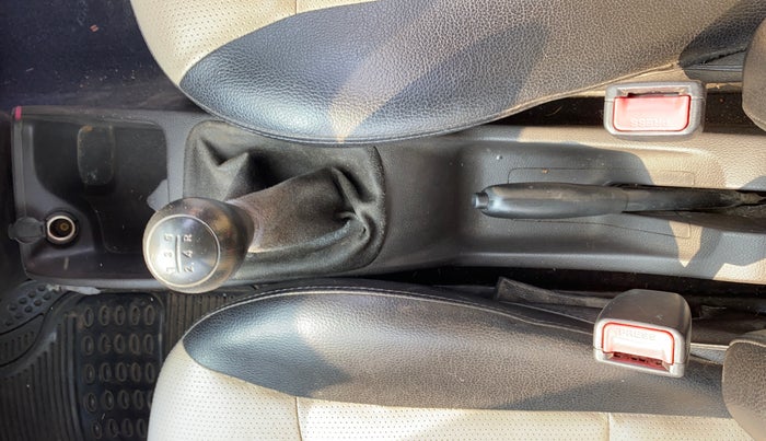 2014 Hyundai Eon ERA +, Petrol, Manual, 48,225 km, Gear Lever