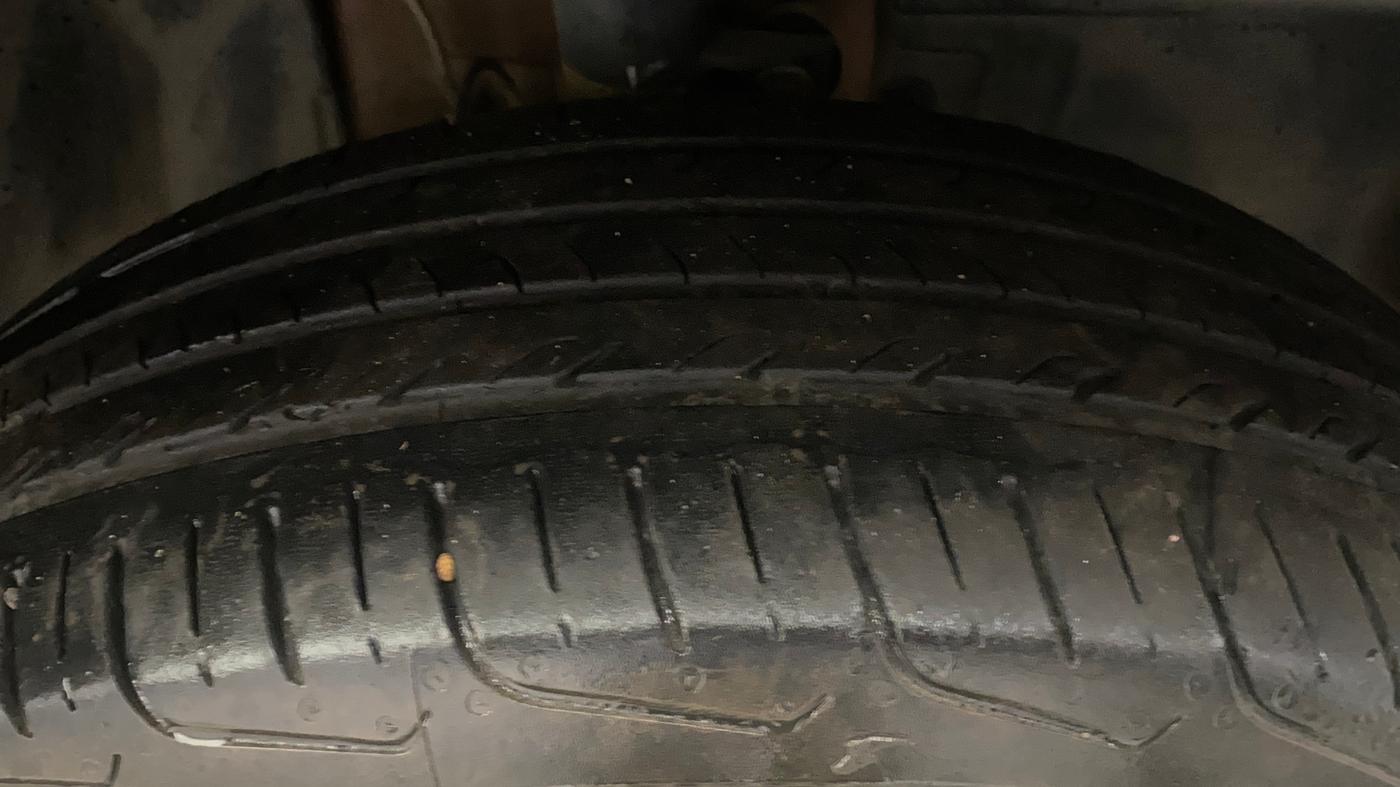 2025 Tata PUNCH Creative Plus (S) AMT, Petrol, Automatic, 19,349 km, Right Front Tyre Tread