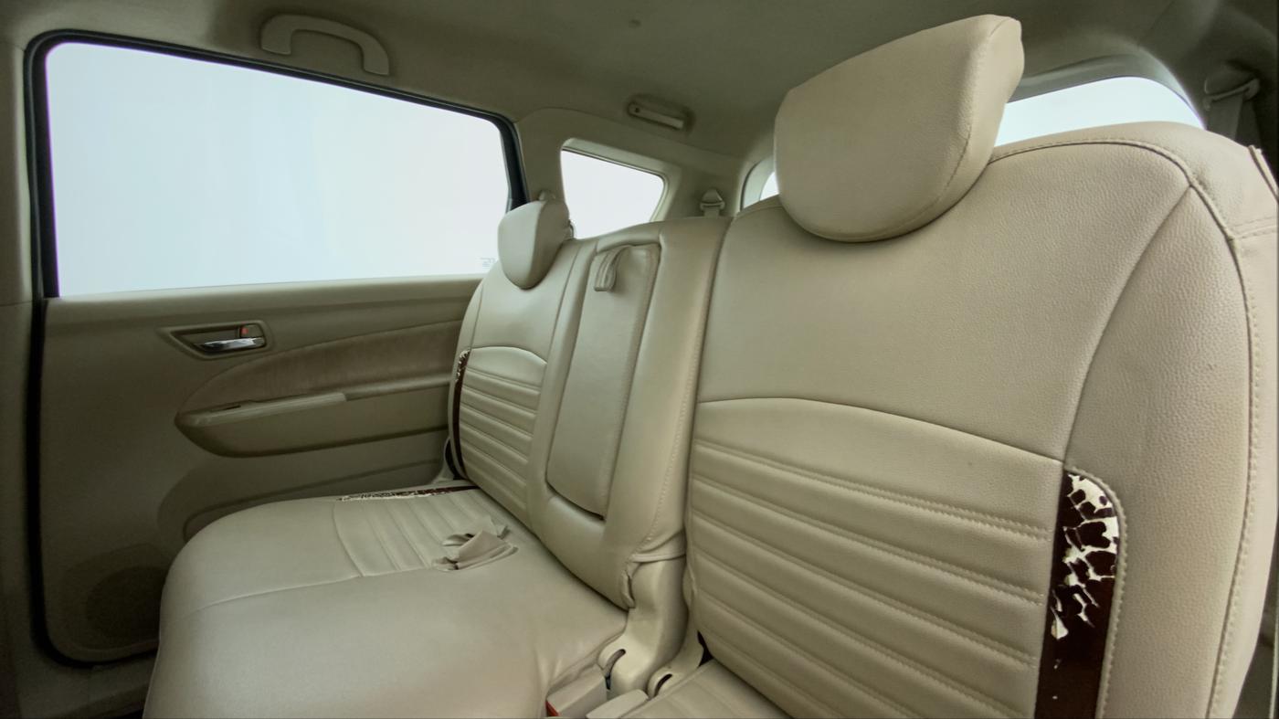2014 Maruti Ertiga VXI, Petrol, Manual, 38,707 km, Right Side Rear Door Cabin