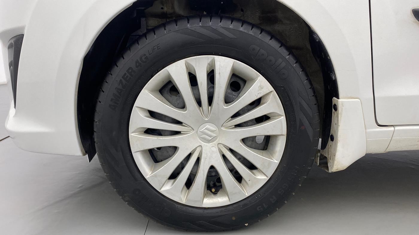 2014 Maruti Ertiga VXI, Petrol, Manual, 38,707 km, Left Front Wheel