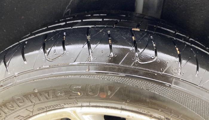 2016 Ford Ecosport TITANIUM 1.5L DIESEL, Diesel, Manual, 1,01,769 km, Left Rear Tyre Tread