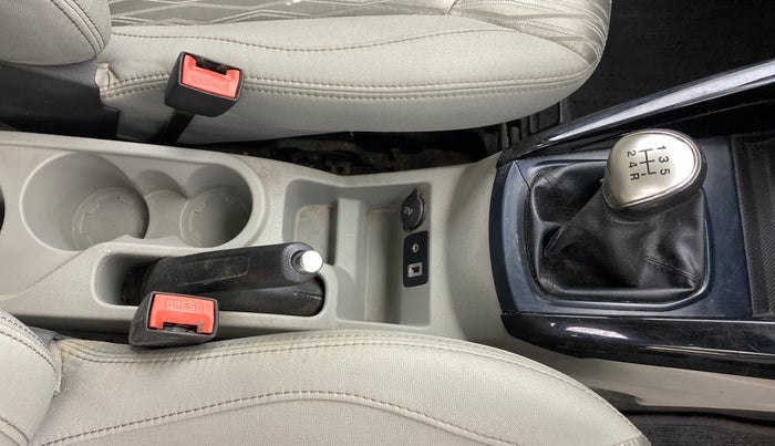 2016 Ford Ecosport TITANIUM 1.5L DIESEL, Diesel, Manual, 1,01,769 km, Gear Lever