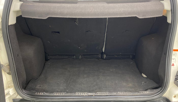 2016 Ford Ecosport TITANIUM 1.5L DIESEL, Diesel, Manual, 1,01,769 km, Boot Inside