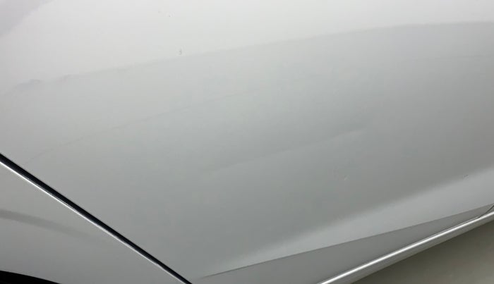2021 Hyundai NEW I20 MAGNA 1.2 MT, Petrol, Manual, 15,745 km, Right rear door - Slightly dented