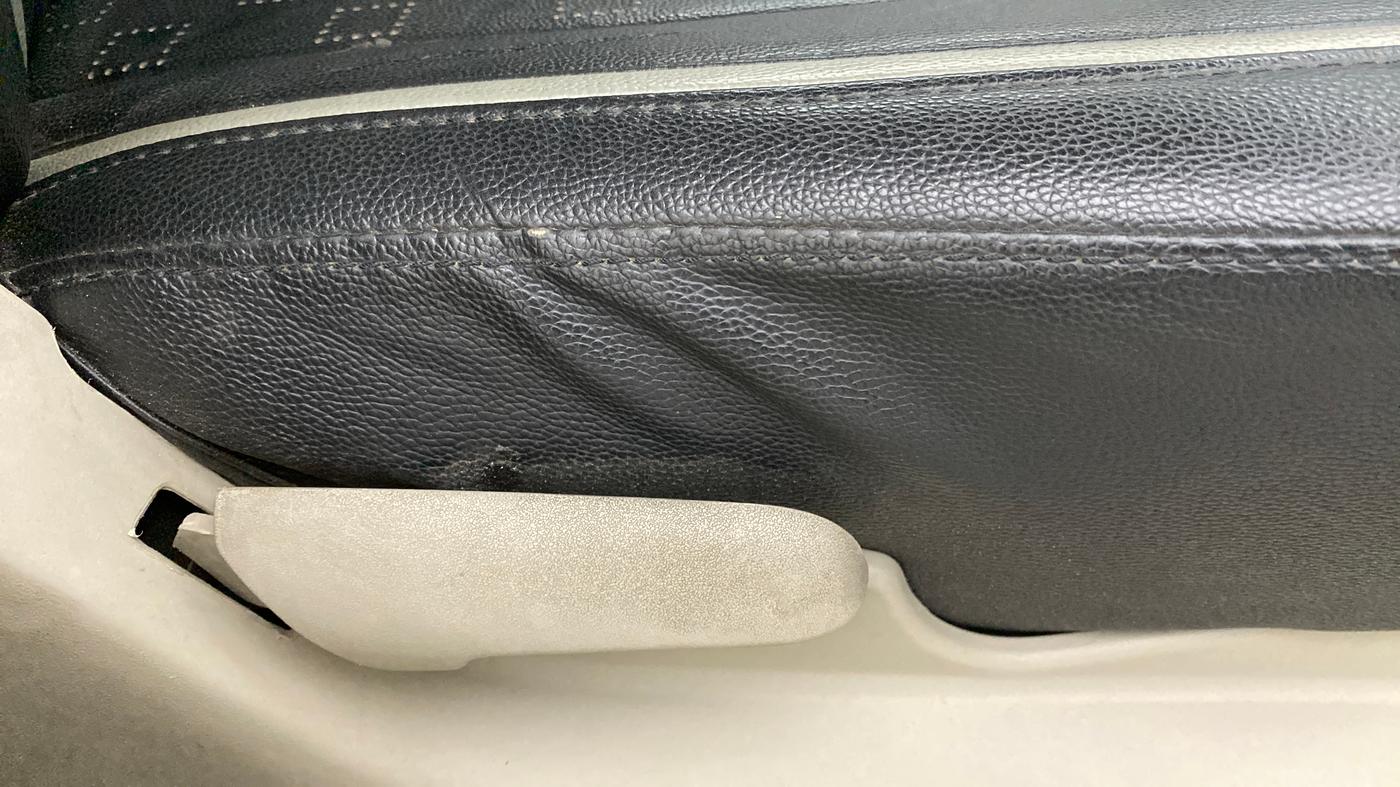 2019 Maruti Celerio VXI CNG OPT, CNG, Manual, 77,891 km, Driver Side Adjustment Panel