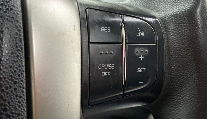 2019 Mahindra XUV500 W9, Diesel, Manual, 5 km, Adaptive Cruise Control