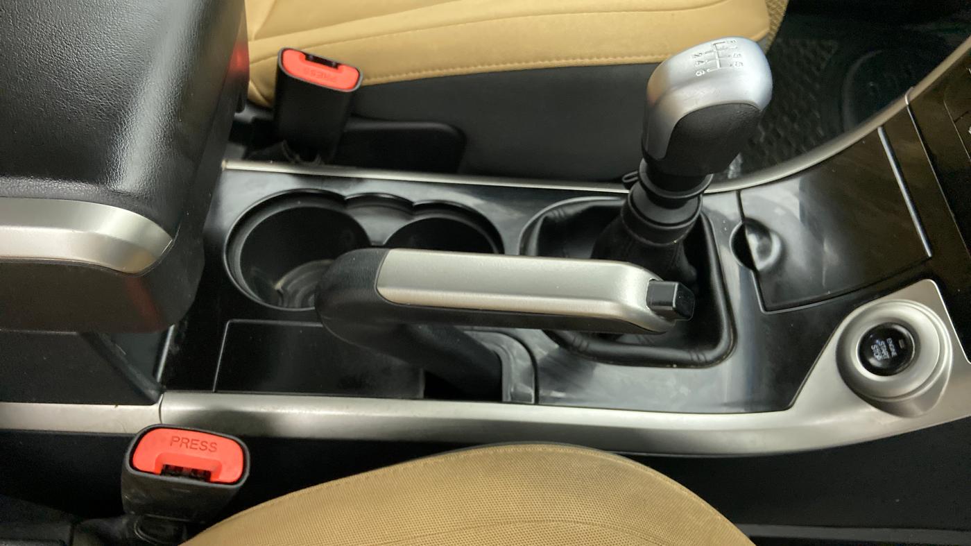 2019 Mahindra XUV500 W9, Diesel, Manual, 5 km, Gear Lever