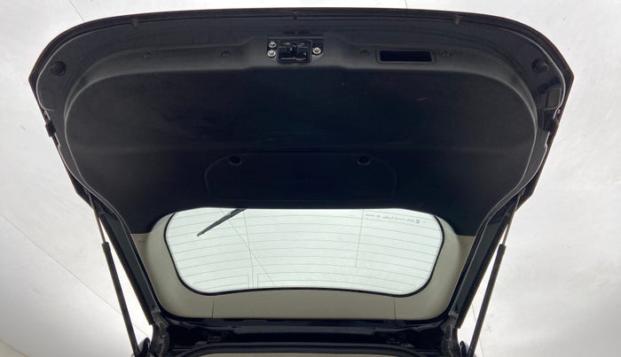 2019 Mahindra XUV500 W9, Diesel, Manual, 5 km, Boot Door Open