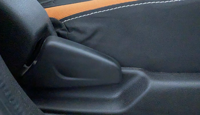 2021 Renault Kwid CLIMBER 1.0 AMT (O), Petrol, Automatic, 8,731 km, Driver Side Adjustment Panel