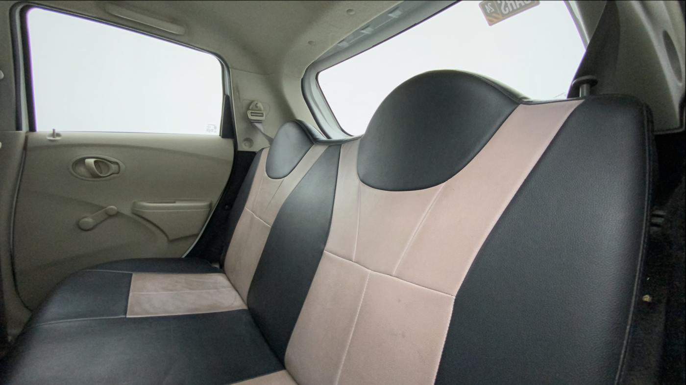 2015 Datsun Go T, Petrol, Manual, 87,708 km, Right Side Rear Door Cabin