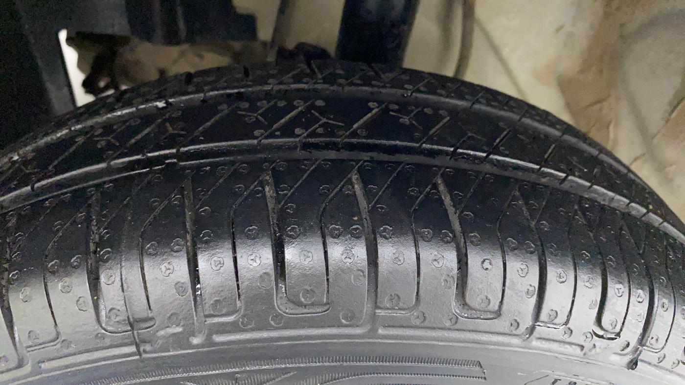 2015 Datsun Go T, Petrol, Manual, 87,708 km, Left Front Tyre Tread