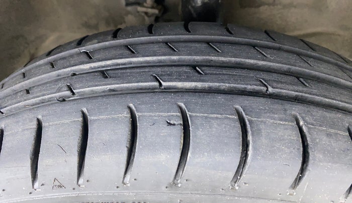 2018 Maruti Wagon R 1.0 LXI CNG, CNG, Manual, 84,140 km, Right Front Tyre Tread