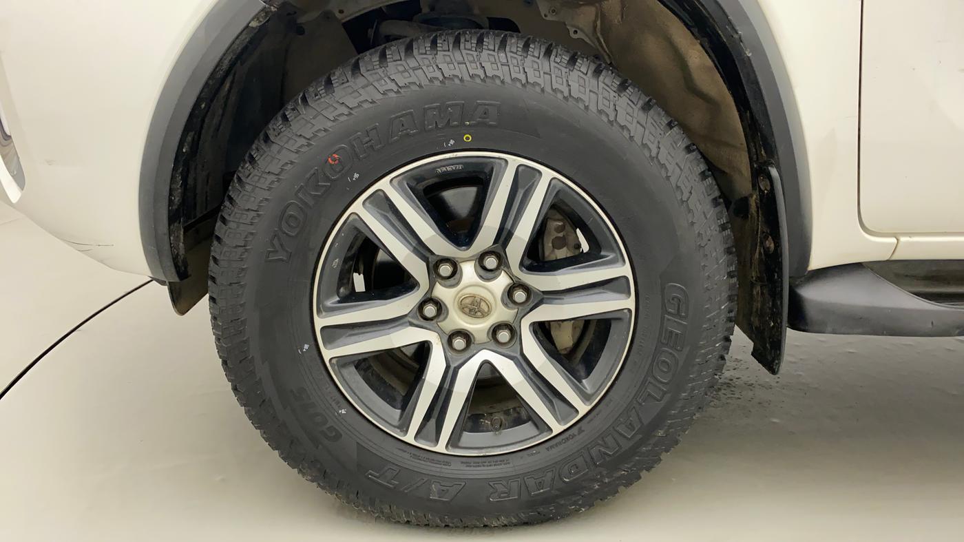 2017 Toyota Fortuner 2.8 4X2 AT, Diesel, Automatic, 1,04,607 km, Left Front Wheel