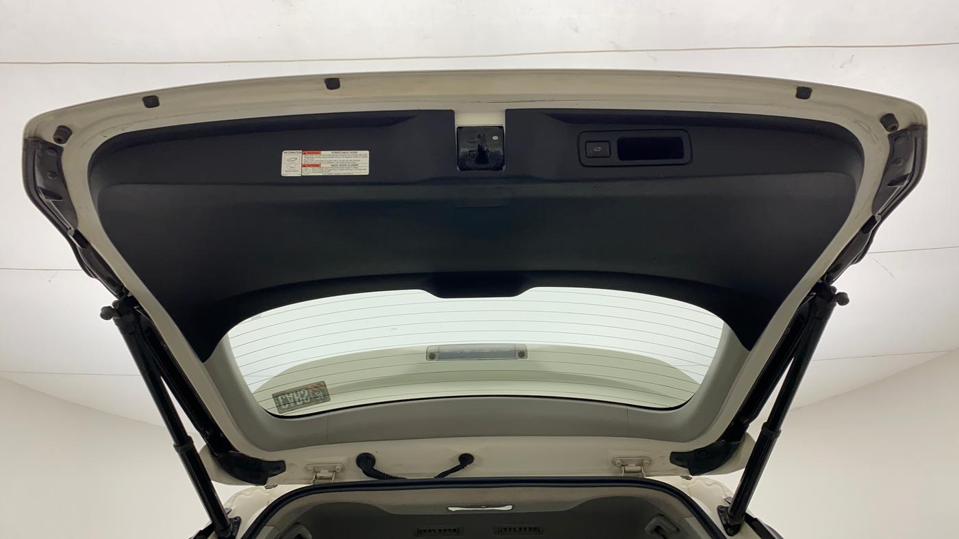 2017 Toyota Fortuner 2.8 4X2 AT, Diesel, Automatic, 1,04,607 km, Boot Door Open