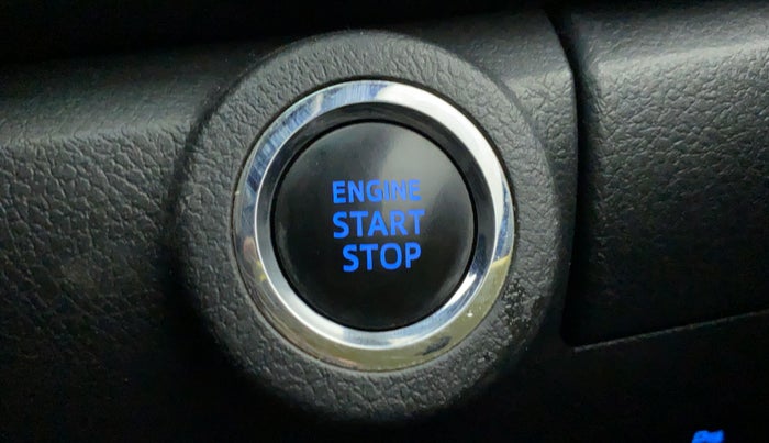 2017 Toyota Fortuner 2.8 4X2 AT, Diesel, Automatic, 1,04,607 km, Keyless Start/ Stop Button